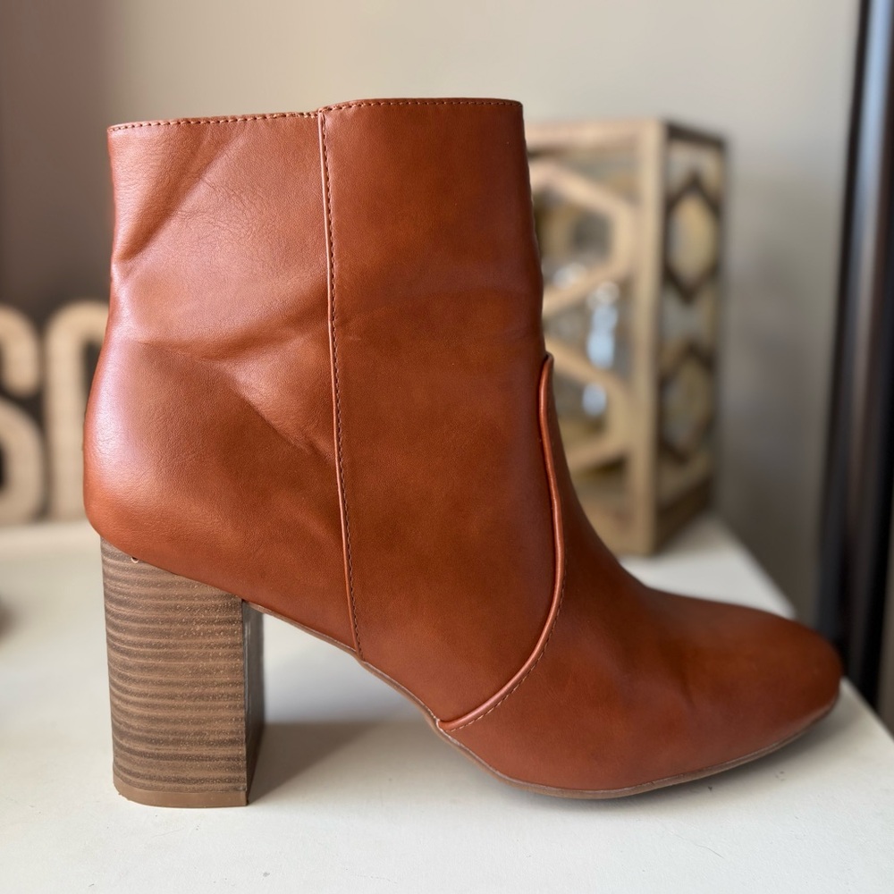 Old Navy Heeled Booties